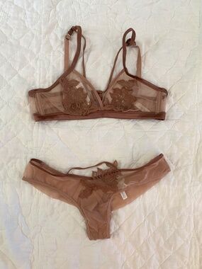 Rare Intimissmi Bra Panty Set Nude Beige Brown Lace Mesh 32B Small